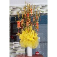 Bình hoa nụ tầm xuân