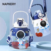 Bình Nước NAPKERY, Cốc Nhựa Trẻ Em Chống Rò Rỉ Di Động, Di Động Có Dây Đeo 1200ML Dung Tích Lớn Hoạt Hình Phi Hành Gia Thể Thao Cốc Nước Trường Bé Trai Bé Gái