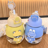 Bình nước nhựa có ống hút hình gấu hoạt hình