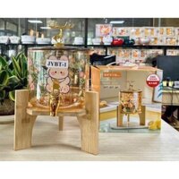 Bình nước thuỷ tinh cao cấp 2,5L màu hổ phách có nắp đậy, có vòi, Tặng kèm kệ gỗ tre