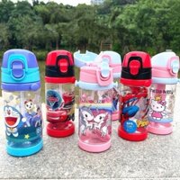 Bình nước trẻ em bé trai bé gái nhựa pp an toàn hoạt hình Doremon Doraemon người nhện ô tô công chúa Elsa mèo Kitty