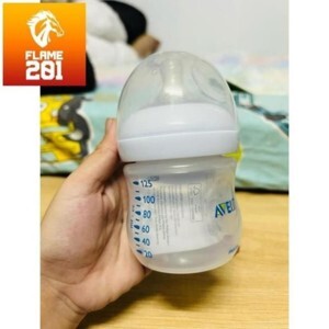 Bình sữa mô phỏng tự nhiên Philips Avent Natural 125ml