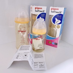 Bình sữa nhựa PP Pigeon Plus SoftTouch siêu mềm 160 ml