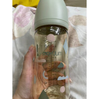 bình sữa trẻ em