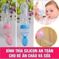 Bình thìa ăn dặm silicone cho bé có vạch chia ml,bón cháo, đút bột ,uống sữa dung tích 120ml