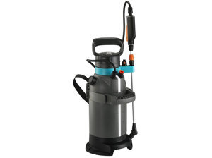 Bình tưới cây 5 lít chạy pin Gardena 11136-20