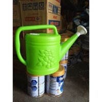 Bình tưới cây, thùng tưới cây bằng nhựa