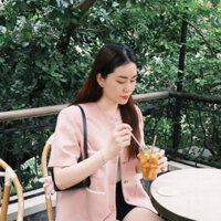 BLAZER KEM THUỶ TẠ - MAISON LEENAA, blazer dáng xuông tay cộc đính khuy đá lấp lánh