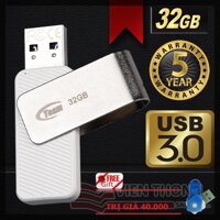 Bộ 1 đầu đọc thẻ nhớ và 1 USB 3.0 32GB Team Group INC C143 (Trắng)