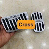 Bộ 2 ốp chân ga chân phanh Toyota Cross 2020 2021 2022 2023 Chất liệu nhôm bọc cao su cao cấp