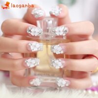 Bộ 24 Móng Tay Giả Đính Hoa Trắng Và Đá Pha Lê Bm01