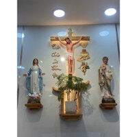 Bộ 3 kệ bàn thờ công giáo kiểu dáng bàn tay dâng nến & bộ chữ gỗ Thiên Chúa Là Tình Yêu + chén thánh