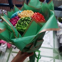 Bó 7 bông hồng giấy nhún nhiều màu