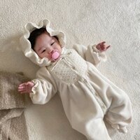 Bộ Áo Liền Quần Bằng Lông Cừu Dày Dặn Mềm Mại Phối Ren Hoa Dễ Thương Thời Trang Thu Đông Cho