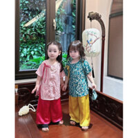 bộ bà ba hoa nhí cho mẹ và bé gái(?tặng vòng ngọc đeo cổ cho bé)