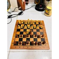 Bộ bàn cờ vua bằng gỗ quân cờ có nam châm Kích thước : 35x35cm