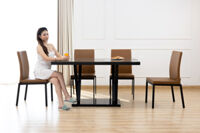 Bộ bàn ghế ăn mặt kính mã CT325