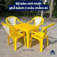 Bộ bàn ghế nhựa, 1 bàn chữ nhật và 4 ghế bành lớn chấm bi dùng quán nước kiểu dáng đẹp mắt, màu sắc bắt mắt