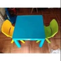 Bộ bàn ghế nhựa cho bé song long (1 bàn và 2 ghế)
