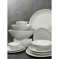 Bộ bát đĩa trắng nhiều chi tiết, hiện đại tinh tế, có tách set