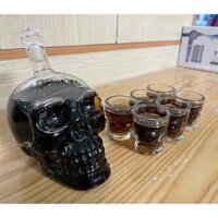 Bộ Bình & 6 Ly Thủy Tinh Hình Đầu Lâu Độc Đáo - Phong Cách Gothic Độc Đáo