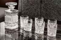 Bộ bình rượu Bohemia Brittany gồm 1 bình đựng rượu dung tích 700ml và 6 cốc 240ml