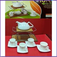 Bộ bình trà sứ trắng 4 tách dĩa vuông và kệ gỗ. M13-5