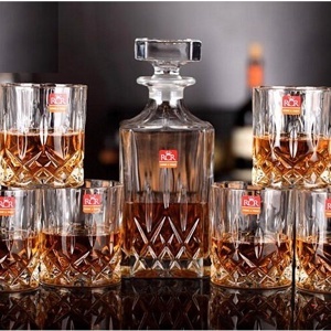 Bộ bình vuông và 6 ly thấp pha lê Ý RCR Opera 750ml - 300ml