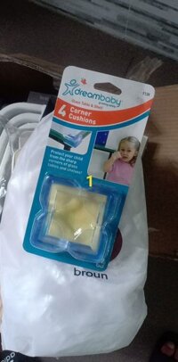Bộ bịt góc bàn dream Baby Tmark gồm 4 chi tiết an toàn và dễ dàng lắp đặt cho bé (Kiện 300 bộ)
