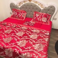 bộ chăn ga gấm cực đẹp,hàng chuẩn từng đường kim mũi chỉ,một bộ gồm một chăn có ruột,hai gối,một ga phủ siêu đẹp luôn