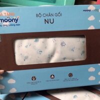 Bộ chăn gối Nu - quà tặng của Moony