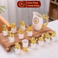 Bộ chén uống trà 12 con giáp bằng gốm sứ đế bằng đồng mạ vàng kèm hộp tặng quà đẳng cấp