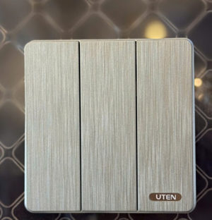 Bộ công tắc ba 2 chiều uten S300 GK32