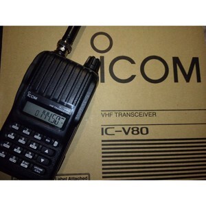 Bộ đàm cầm tay Icom - IC-V80 #50 (pin 1400mAh)
