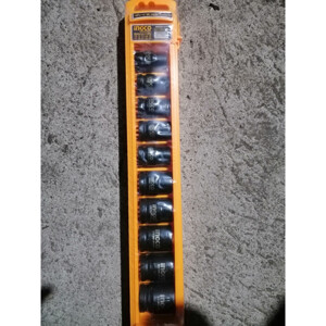 Bộ đầu tuýp 10 chi tiết Ingco HKISSD12101