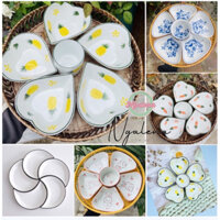 Bộ đĩa 5 cánh hoa đào, trái tim sứ bát tràng kèm khay mây