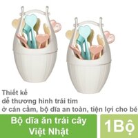 Bộ dĩa ăn trái cây  dễ thương hình trái tim ở cán cầm , xiên hoa quả tiện lợi