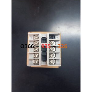 Bộ điều khiển nhiệt độ Omron E5CWL-R1P