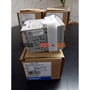 Bộ điều khiển nhiệt độ Omron E5CSL-RTC