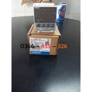 Bộ điều khiển nhiệt độ Omron E5CWL-R1P
