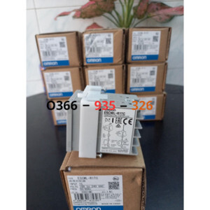 Bộ điều khiển nhiệt độ Omron E5CWL-R1TC