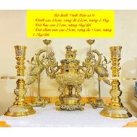 Bộ đỉnh đồng thờ cúng số 0 cao 28cm Vĩnh Tiến sản xuất tại Việt Nam: Đỉnh 28cm, hạc 27cm, nến 25cm