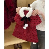 Bộ Đồ Bé Gái Thu Đông Giáng Sinh Không Khí Mặc Phong Cách Phương Tây Trẻ Em Thời Trang Khăn Choàng Màu Đỏ Áo Vest Váy Hợp Thời Trang WH241121
