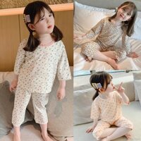 Bộ đồ mặc ở nhà phong cách Hàn Quốc sành điệu cho bé gái