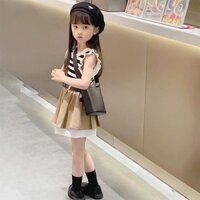 Bộ Đồ Mùa Hè Bé Gái 2023 Phong Cách Mới Đen Trắng Sọc Áo Vest Thời Trang Không Tay Top Xếp Ly Váy Phù Hợp Với
