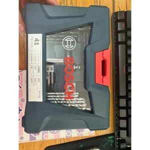 Bộ dụng cụ 41 chi tiết Bosch 2607017396