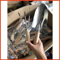 Bộ Dụng Cụ Làm Vườn 2 Món, Xẻng Trồng Cây Cuốc Và Cào Bộ Xẻng Làm Vườn chất thép trắng - Dụng cụ nông nghiệp Việt Nhật