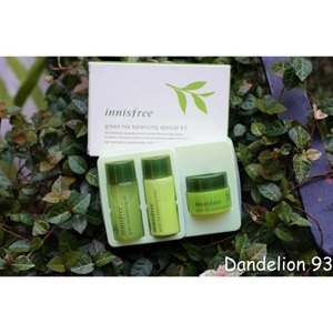 Bộ dưỡng da trà xanh mini Innisfree Green Tea Balancing Special Kit
