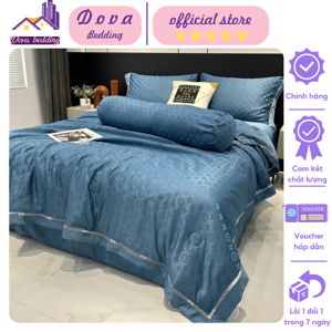 Bộ gối chăn trên xe hơi LV