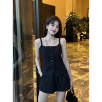 Bộ hai chiếc mùa hè hiện đại Pháp cổ vuông mẫu mới năm 2024 Bộ quần short cạp cao áo ba lỗ tôn dáng hai dây nữ HVEH